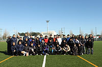 第32回目を迎えた東京・埼玉社会人サッカー交流戦。試合後の記念撮影。